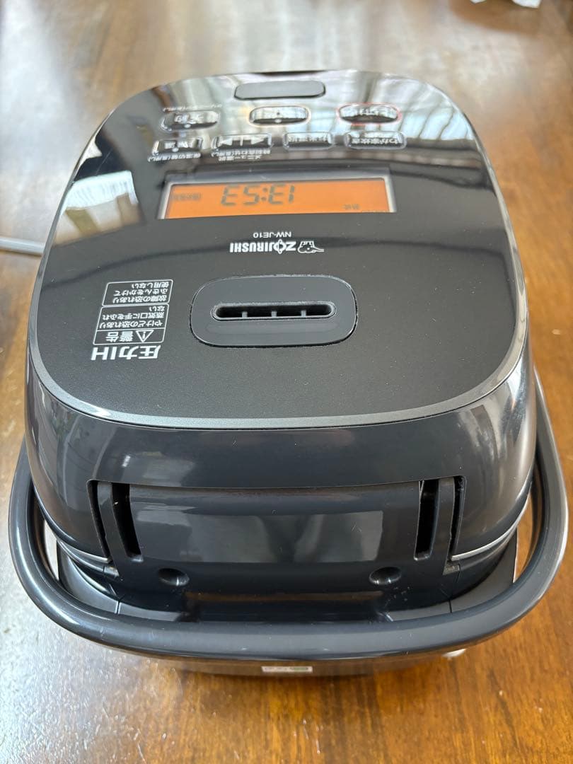 象印　炊飯器 NW-JE10 メーカー修理直後　状態良　5.5合炊き　値引可です