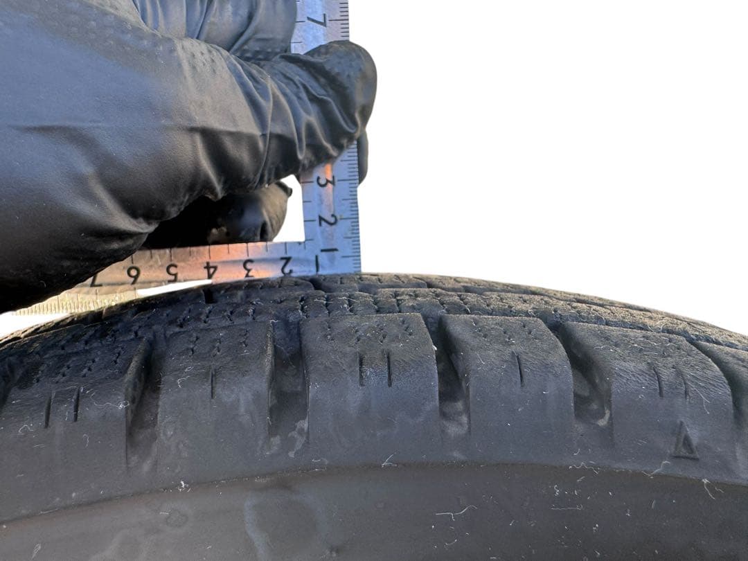 145/80R12 80/78N LT ブリヂストン スタッドレス W300