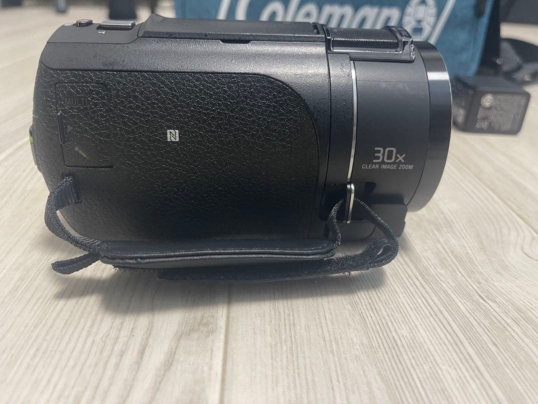 SONY FDR-AX45本体 三脚　Colemanバッグ
