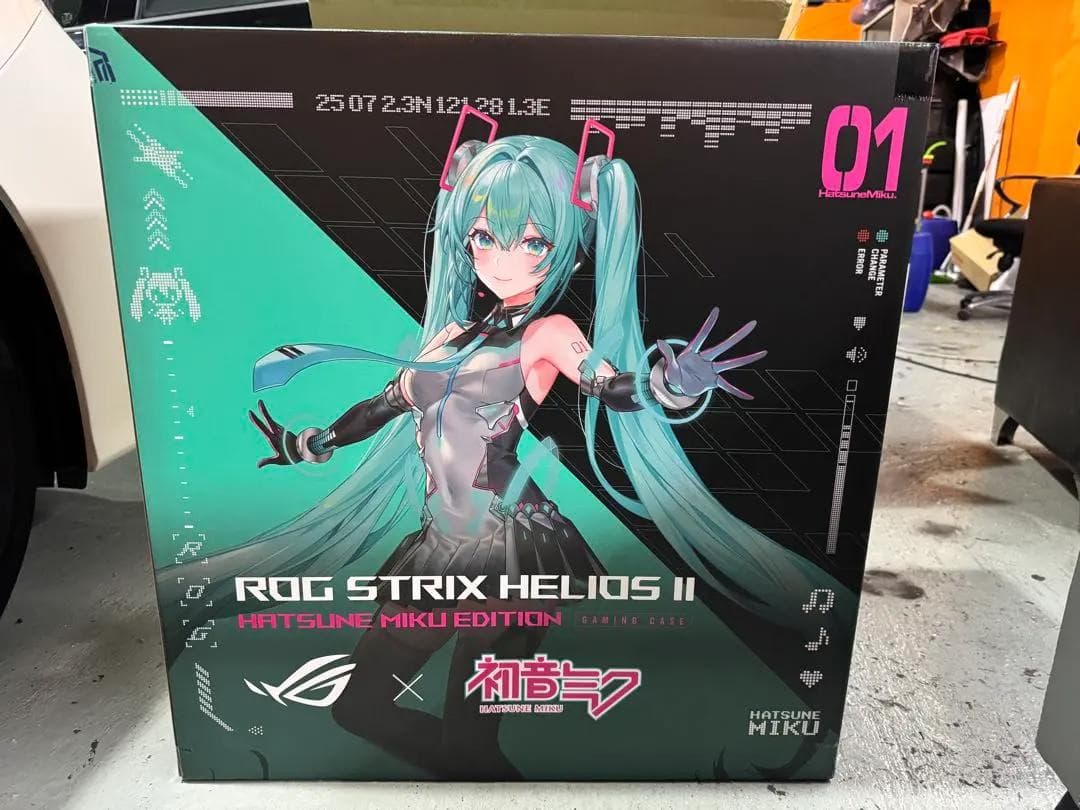 シャナ魚ROG Strix Helios II 初音ミクエディション