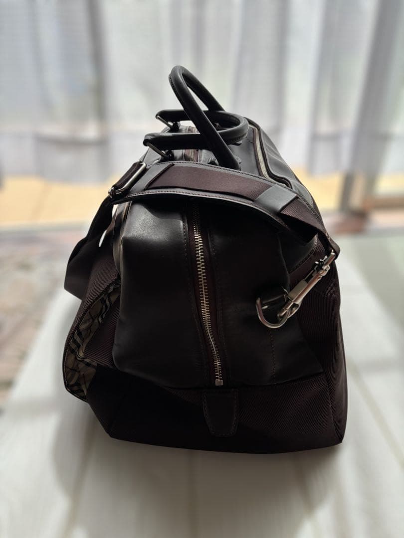 BURBURRY ボストンバッグ　旅行鞄　ビジネスバッグ　大容量　革　ブラウン系