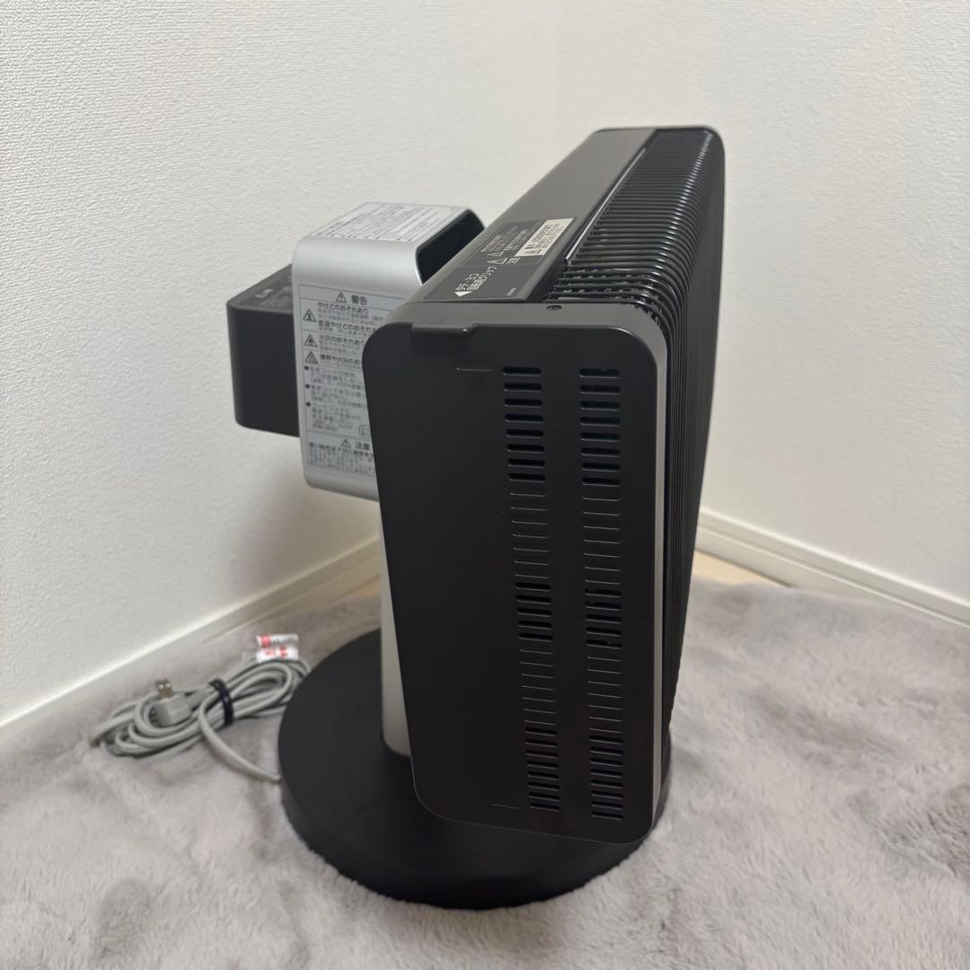 DAIKIN 遠赤外線暖房機セラムヒート　2022年製