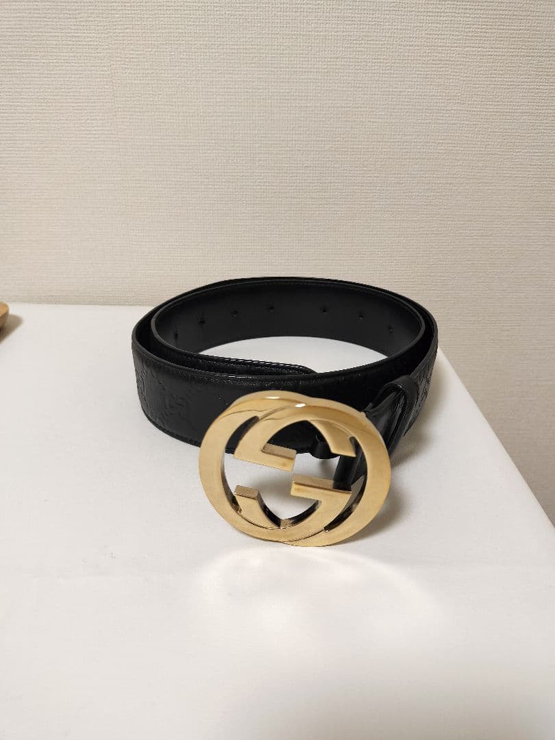 GUCCI ブラックレザー ベルト ゴールドバックル