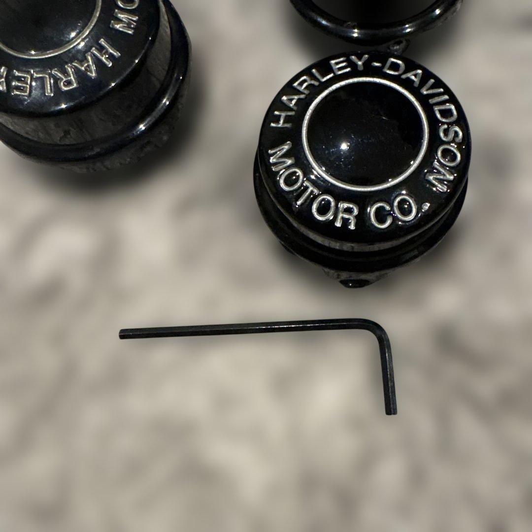 ハーレー純正　アクスルナットカバー　フロント&リア　FXLRS FXLRST