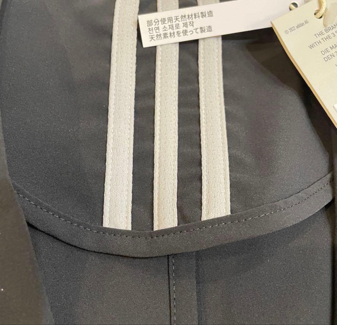 新品 アディダス スーツ 上下セット　ビジネス カジュアル　伸縮　ブラック　M