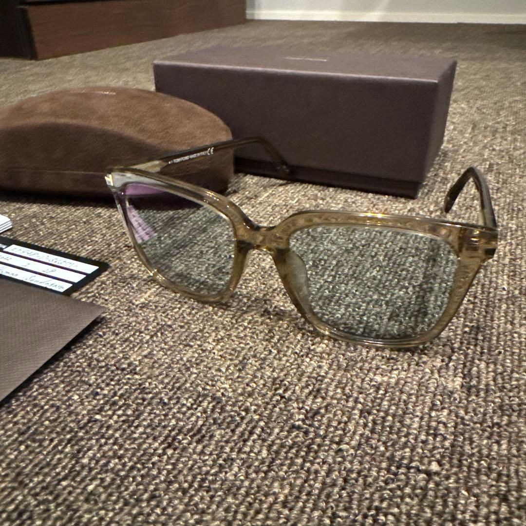 背*恥様 【1点限り】【美品】ロンハーマン千駄ヶ谷店購入 トムフォード サングラ