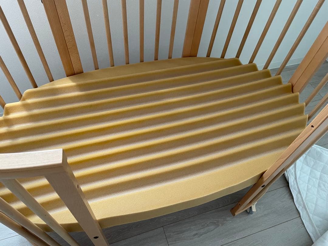 landabu 木製円形ベビーベッド(再掲)