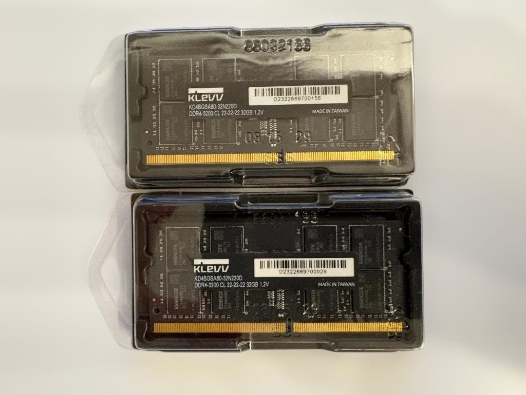 メモリー Essencor KLEVV DDR4 3200MHz 64GB(32GBx2)
