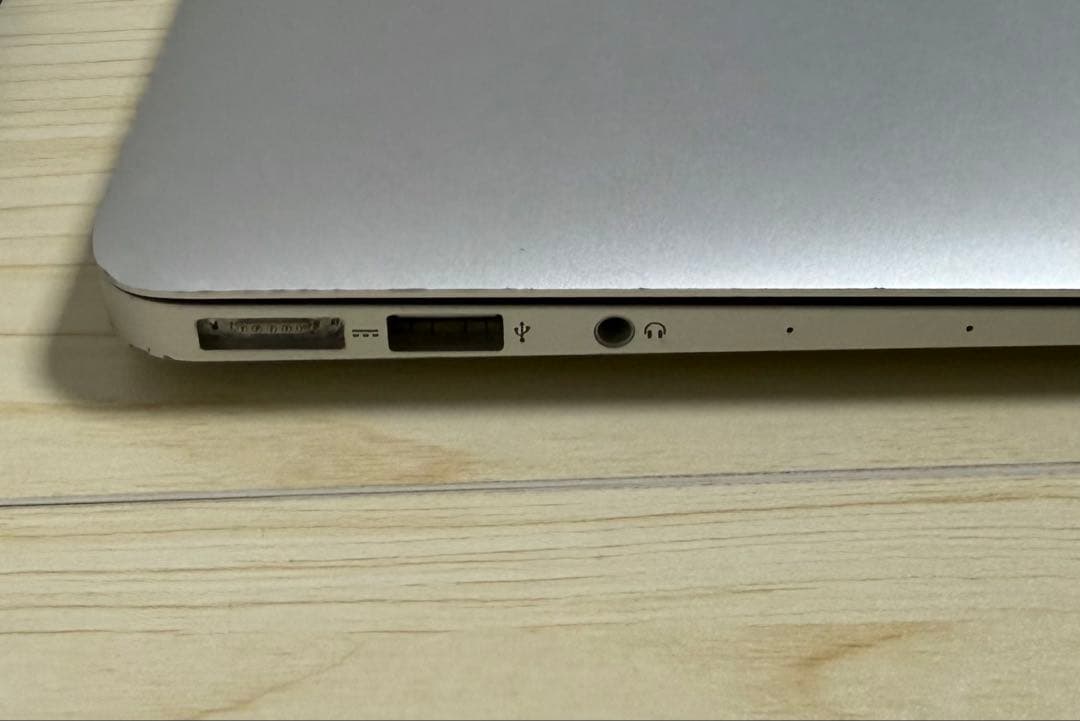 MacBook本体 MacBook Air (13-inch, 2017)