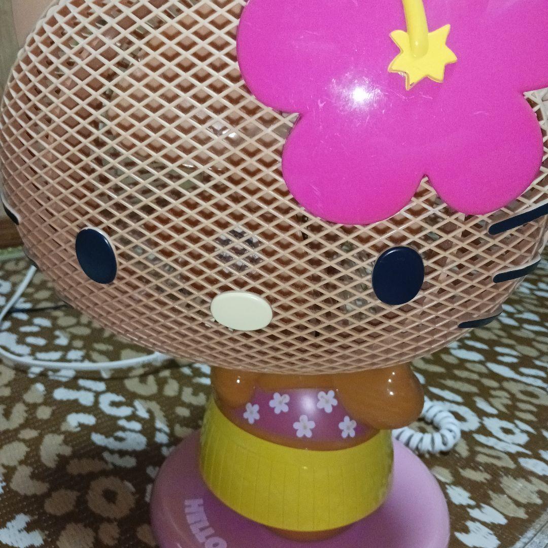 ハローキティ パーソナル家庭用扇風機 　　日焼けキティ　2004年製