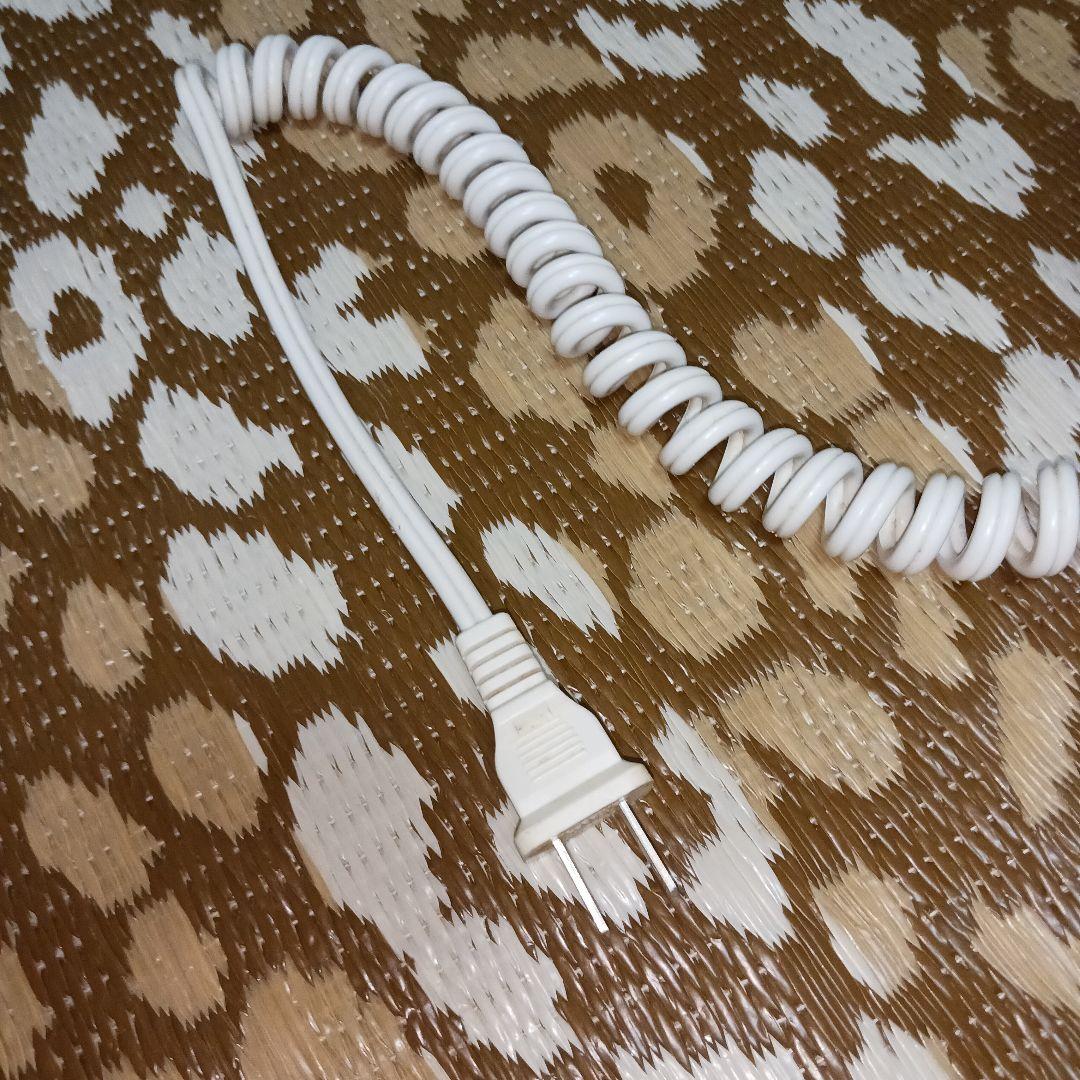 ハローキティ パーソナル家庭用扇風機 　　日焼けキティ　2004年製