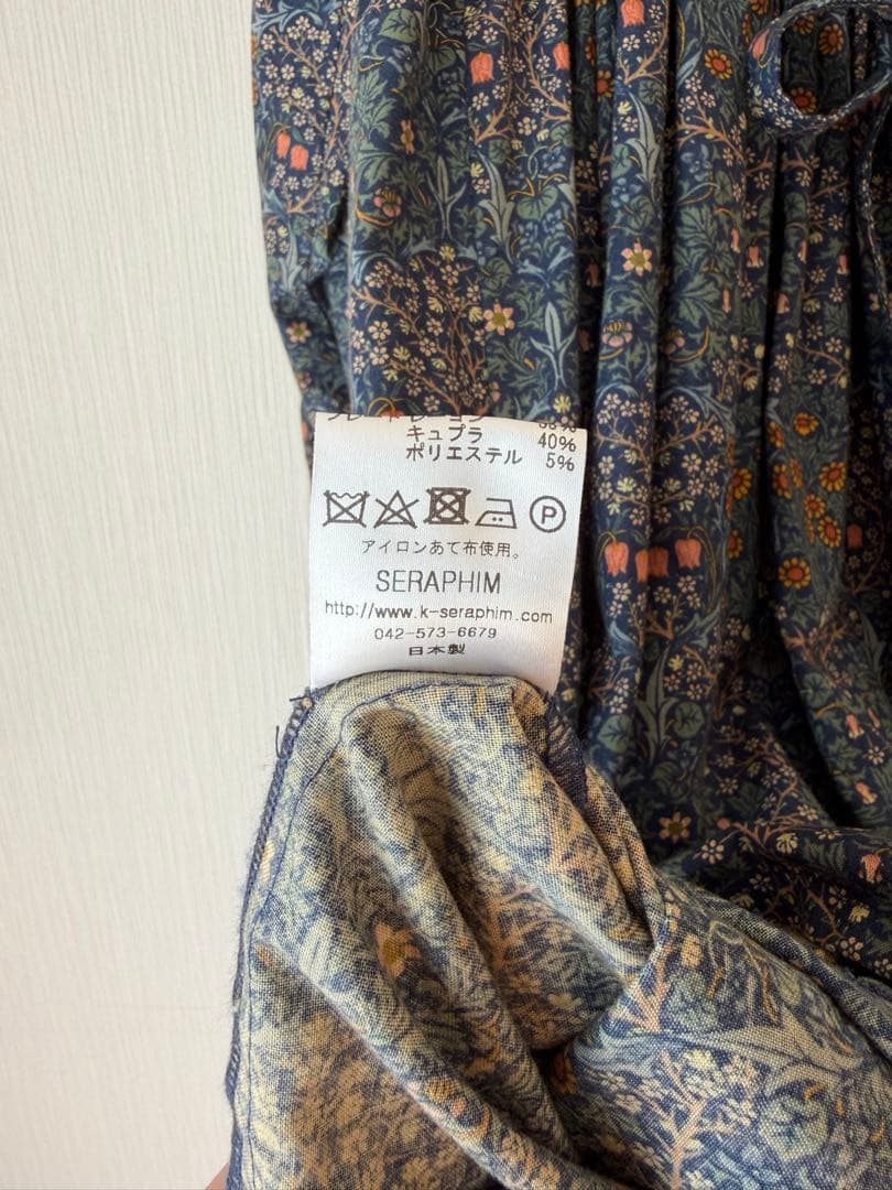 SERAPHIM 花々のヴィクトリアンドレス　ウィリアムモリス　ブラックソーン