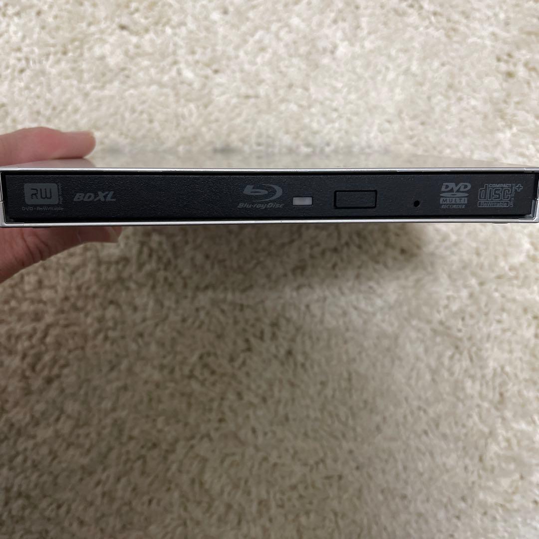 JVC GZ-E780ビデオカメラ ホワイトとBDライターセット