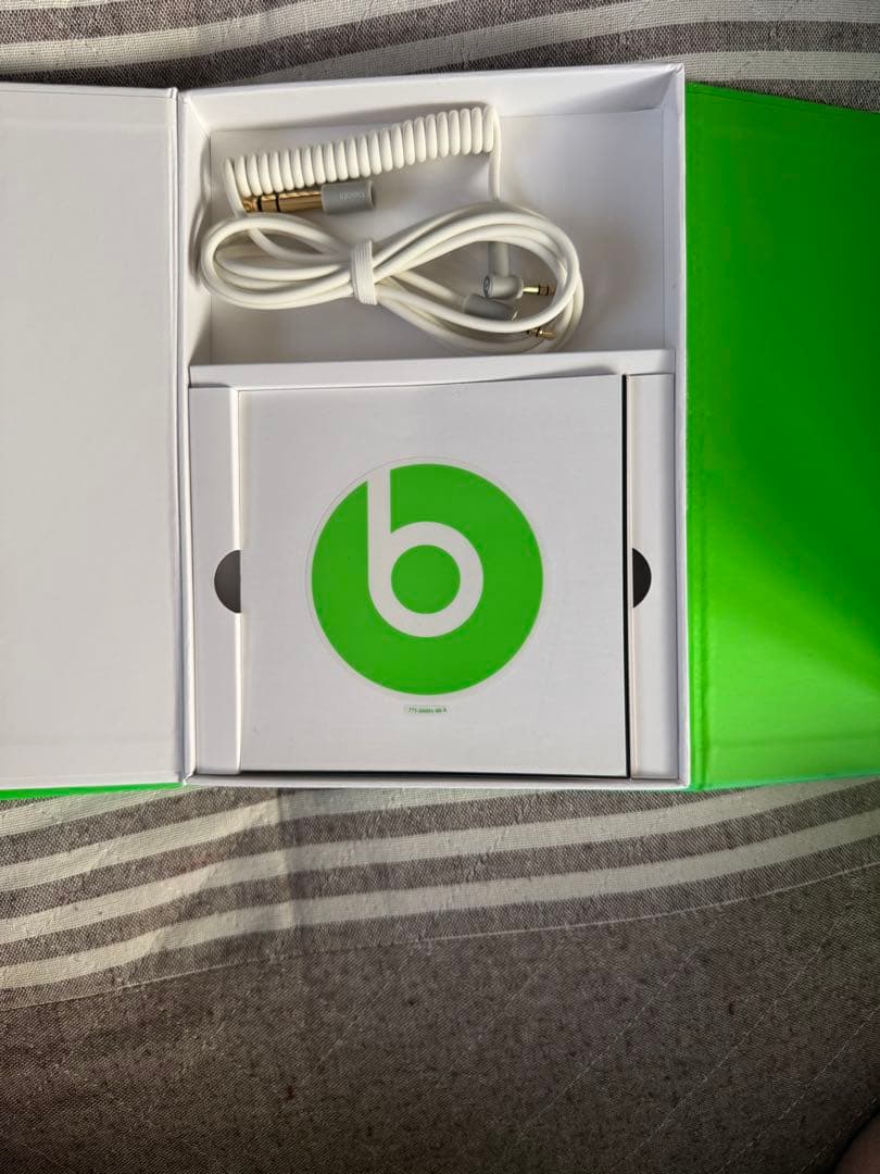 Beats mixr グリーン 限定版ヘッドホン