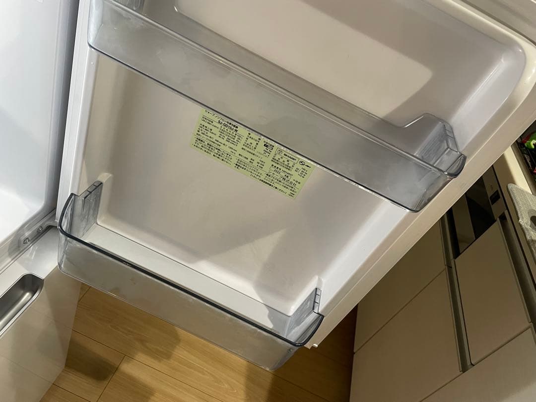 SHARP プラズマクラスター冷蔵庫　SJ-GD15J-W 152L