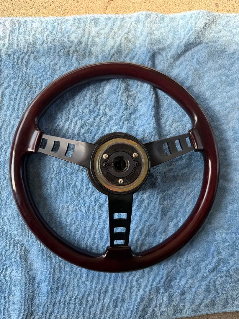 ダットサン　コンペ　レプリカステアリング　ブラウンウッド