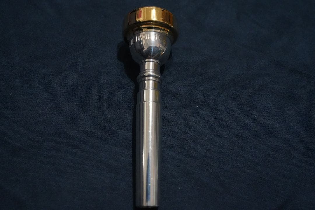 バック　トランペットマウスピース3Cリムインナーゴールド