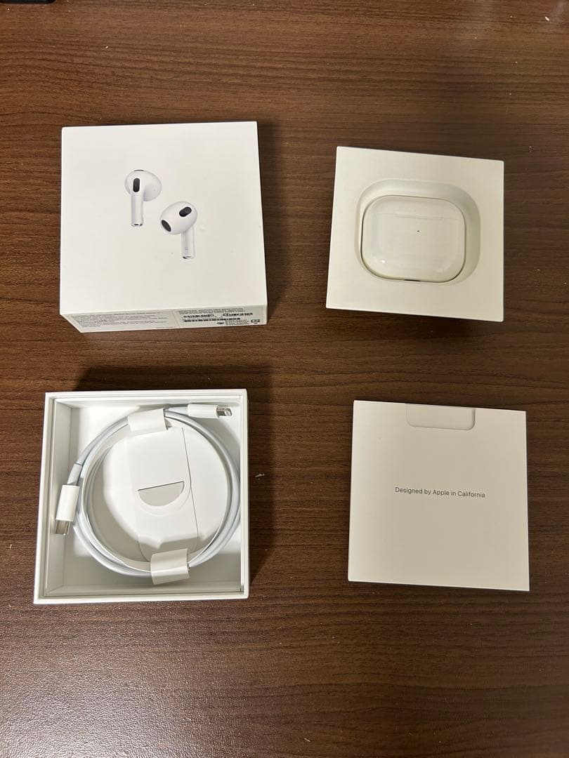 Apple AirPods3 本体 + Lightning充電ケース