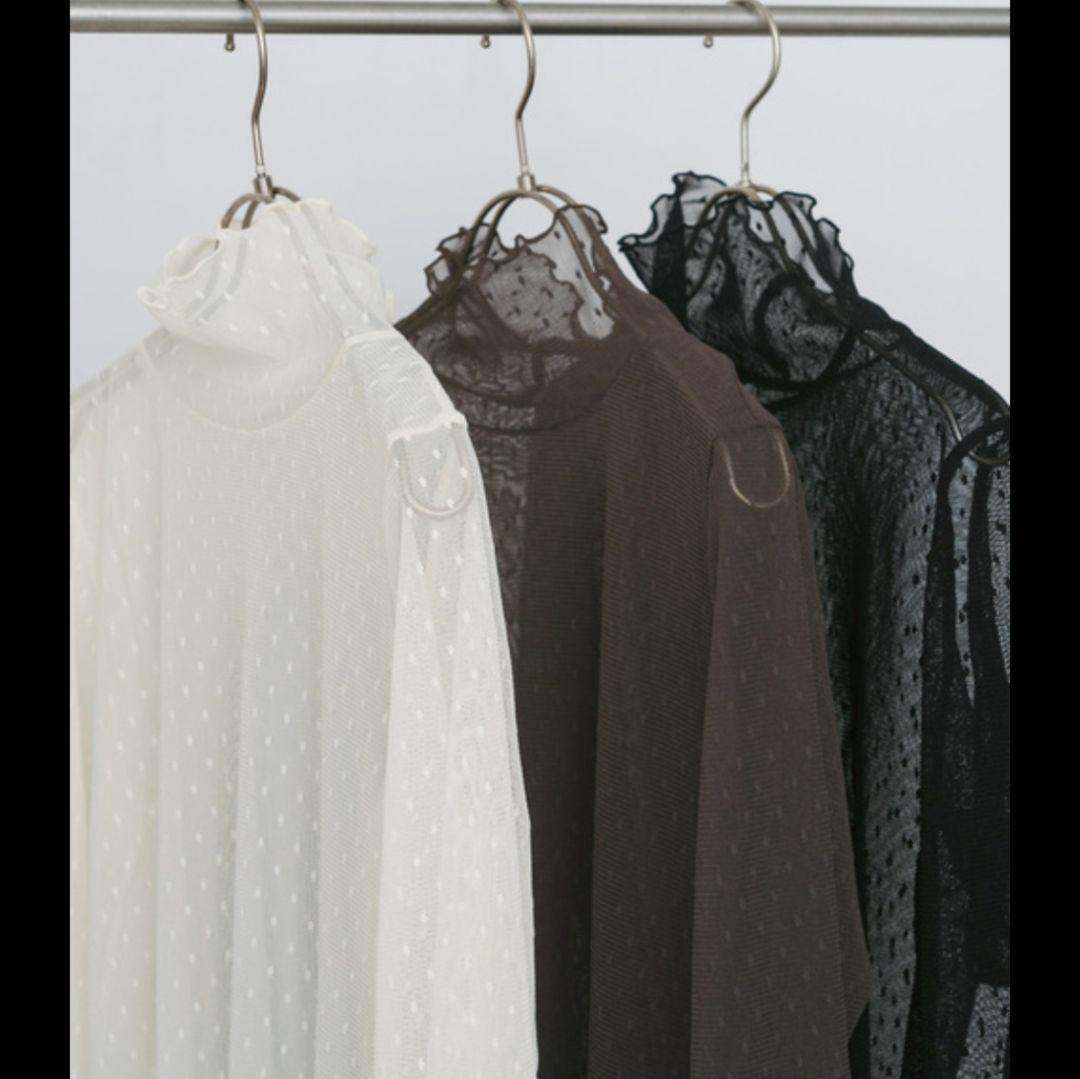 Spic＆Span　ドットチュールハイネックプルオーバー　ブラウン