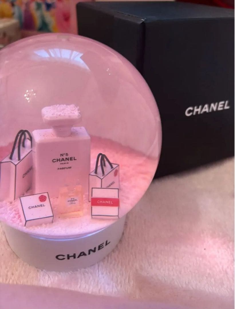 CHANEL N°5 スノードーム置物