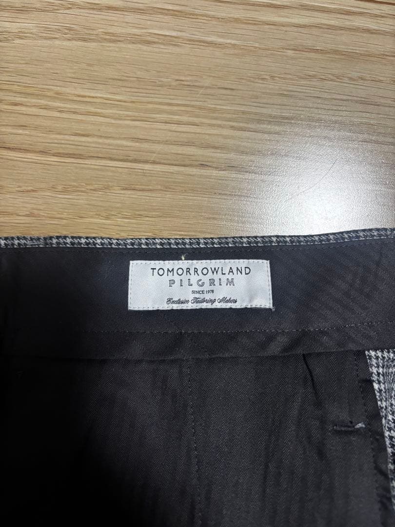 TOMORROWLAND ストレッチサキソニー インプリーツワイドスラックス