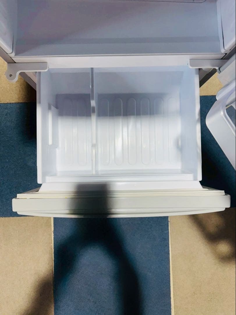 東京都23区(送料込み) シャープ 冷蔵庫 (TPO4895)