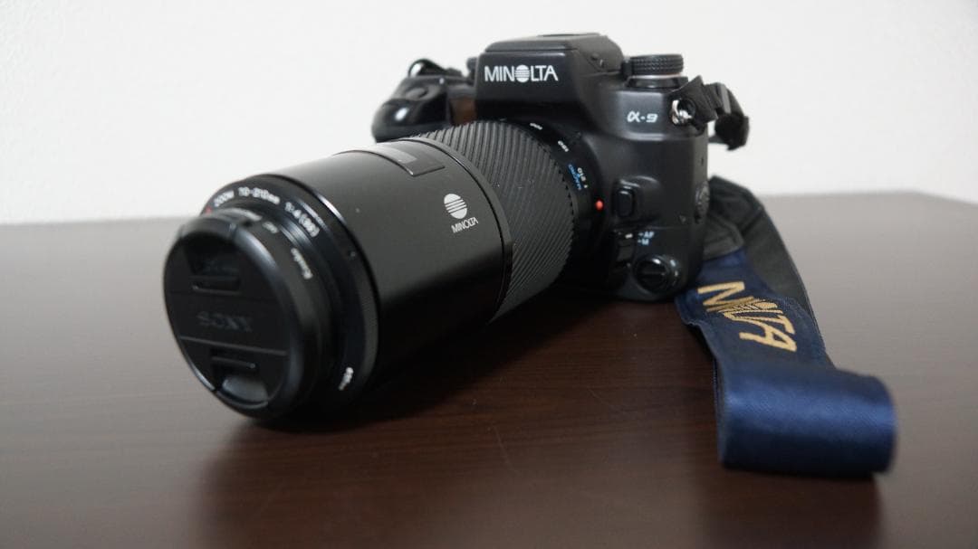 MINOLTA　ミノルタ　α-9　レンズ付き（AF 70-210 F4）