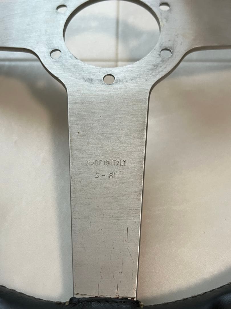 MOMO F1 GillesVilleneuvシグネチャーステアリングホイール