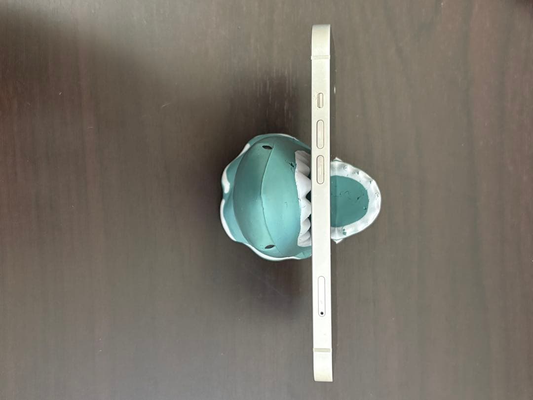 Apple iPhone 13 ホワイト SIMフリー かんな