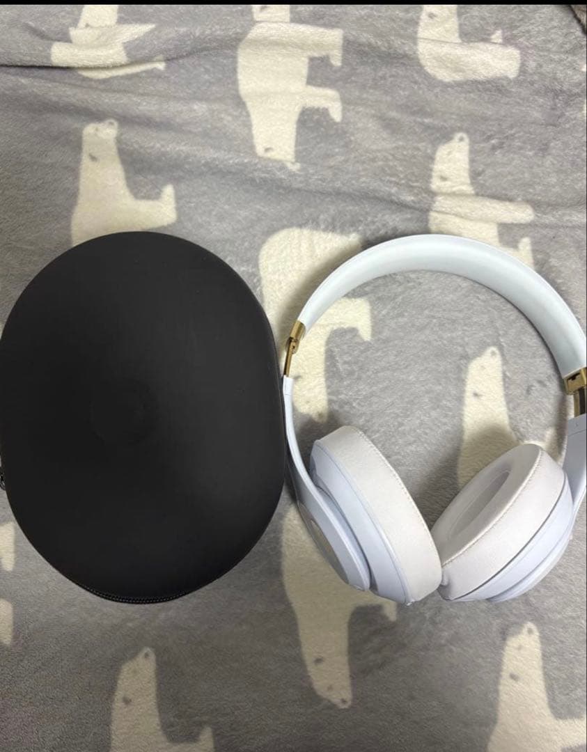 Beats studio3 ワイヤレスイヤホン