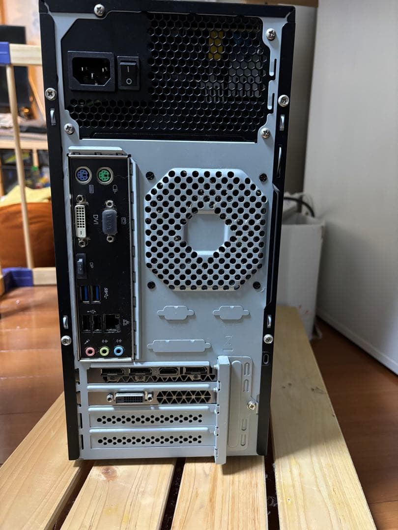 デスクトップPC グラボGTX1060 第七世代intel CPU OSなし