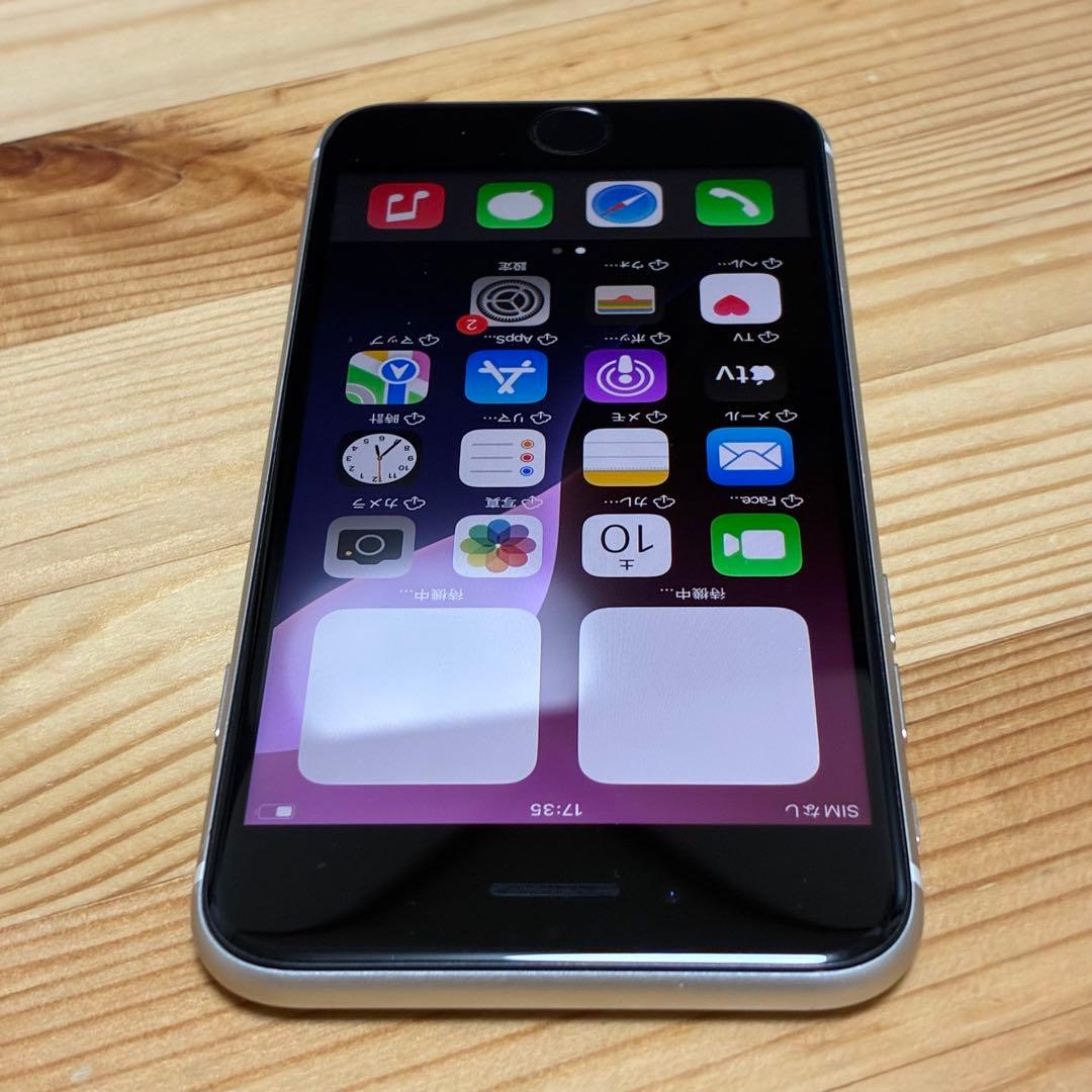 s*☆様 バッテリー新品　iPhoneSE第3世代64GB SIMフリー　美品