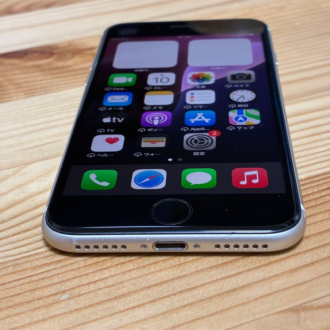 s*☆様 バッテリー新品　iPhoneSE第3世代64GB SIMフリー　美品