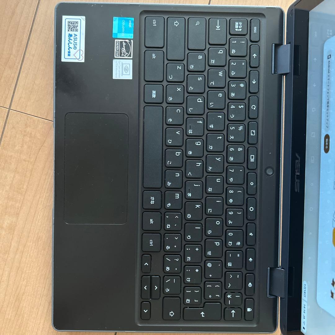 ASUS クロームブック　CR1100FK