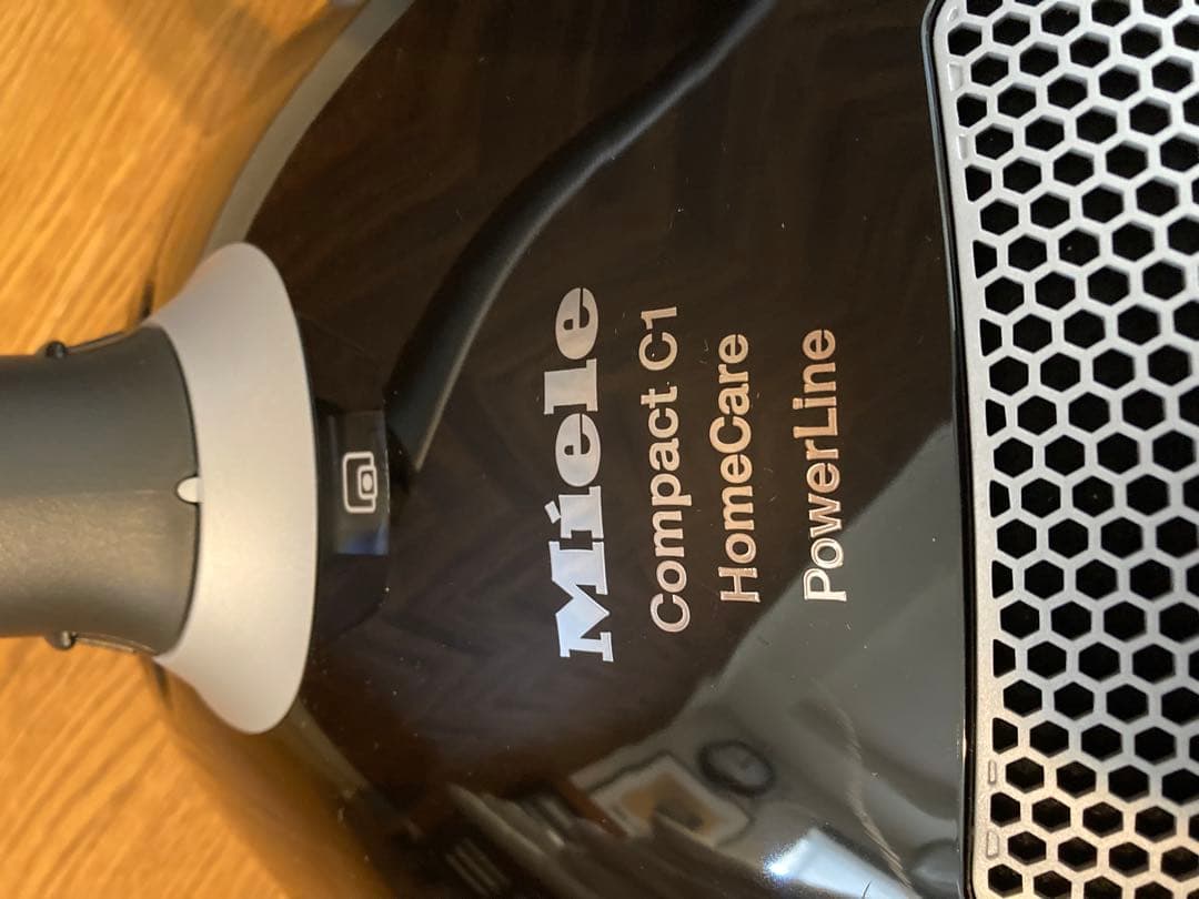 Miele 掃除機　ブラック