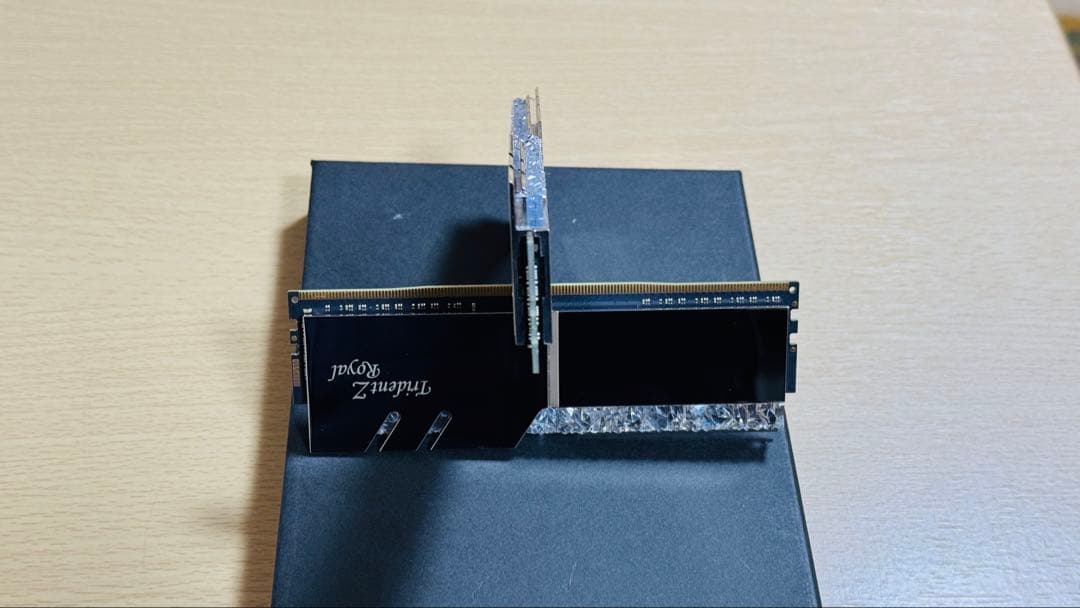 G.Skill Trident Z シルバー16GB DDR4 メモリ