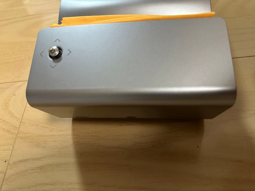 LG プロジェクター　超短焦点　PH450UG