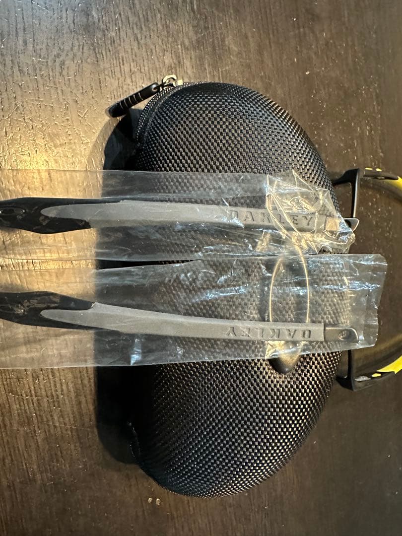 Oakley 交換サイドフレーム付きブラック/イエロー