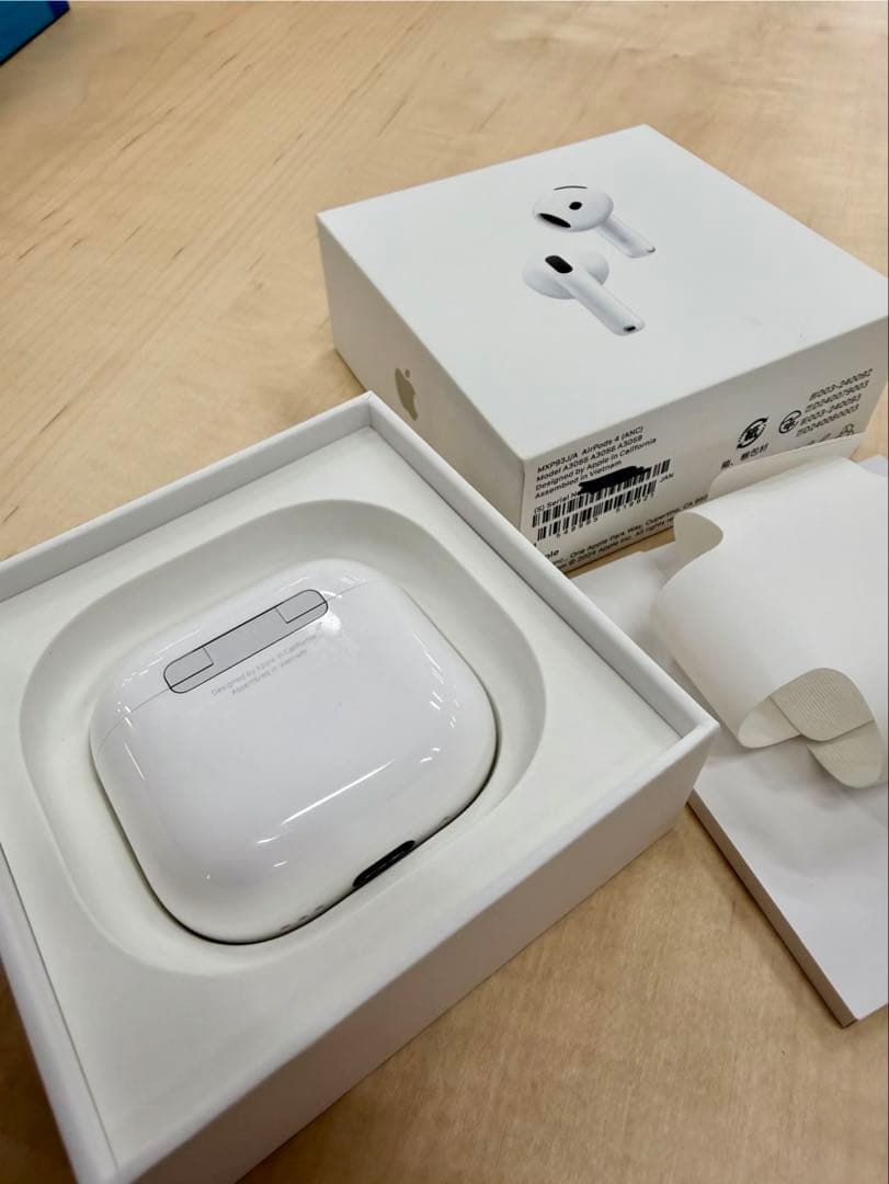 AirPods 4（アクティブノイズキャンセリング有）MXP93J/A