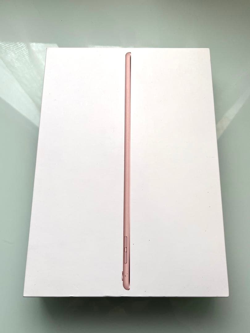 Apple iPad Pro 9.7インチ（第一世代）ローズゴールド+ケース