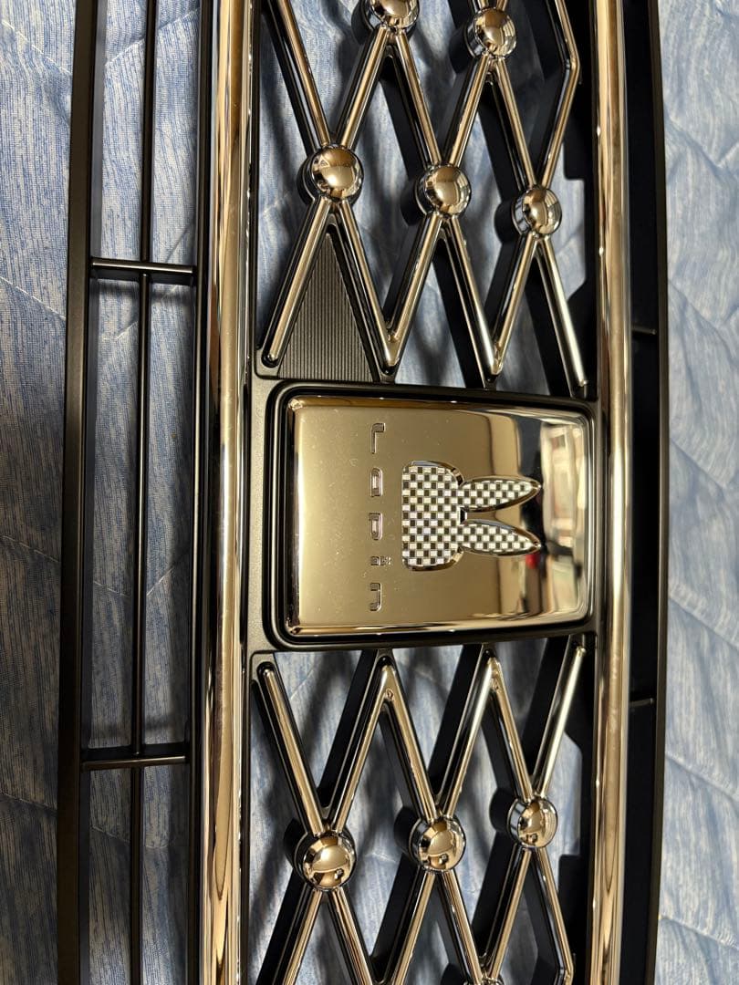 アルトラパン グリル 純正品