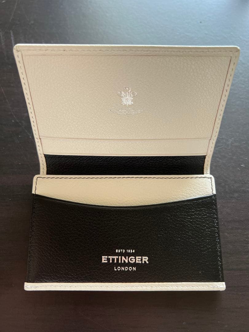 【匿名希望】ETTINGER 名刺入れ（ホワイト×ブラック）