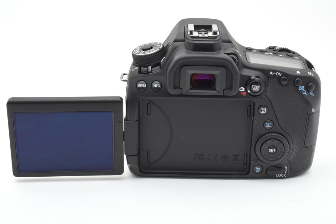 105ショット Canon EOS 80D Wi-Fi搭載 9495