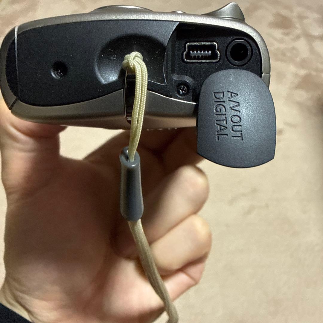 Canon IXY Digital 1000 コンパクトデジタルカメラ