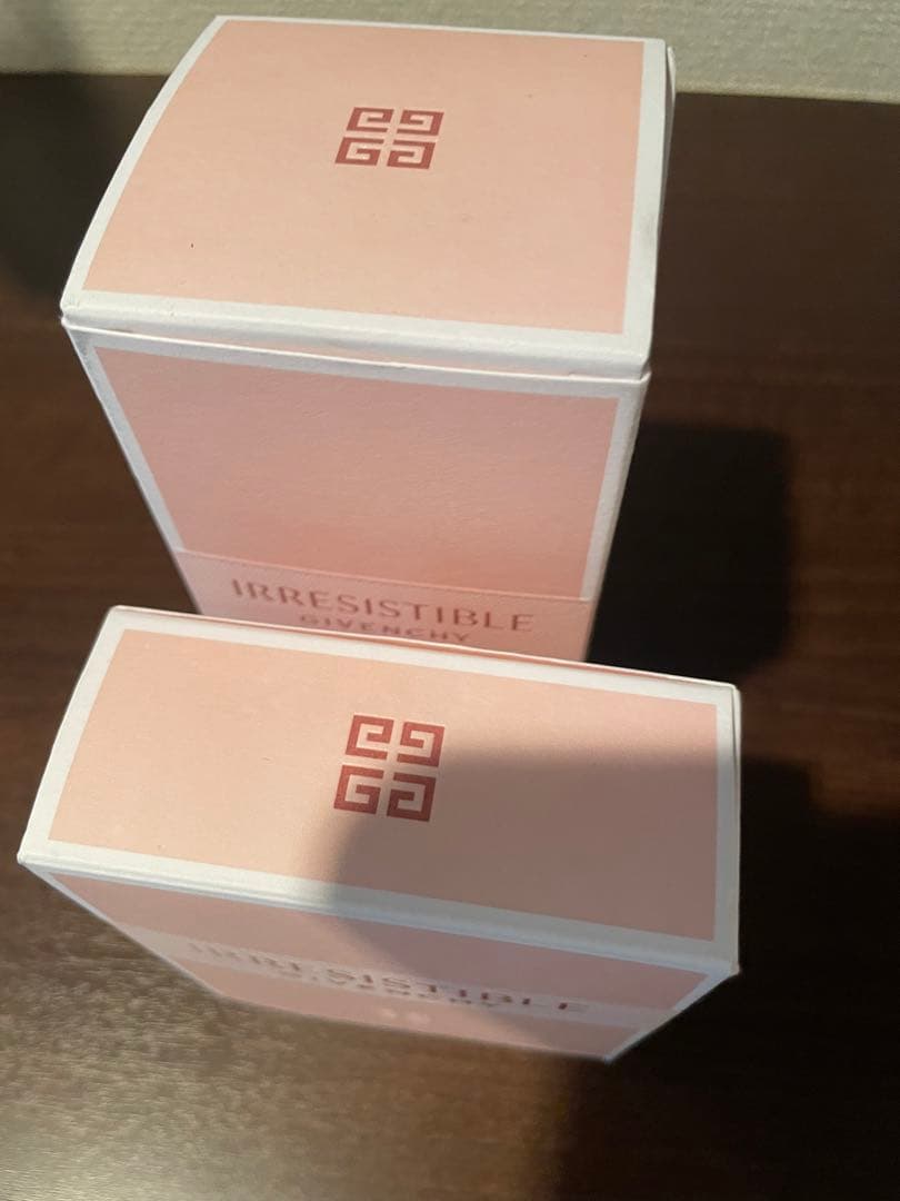 【YKTC』GIVENCHY香水のみ／イレジスティブルオーデパルファム／