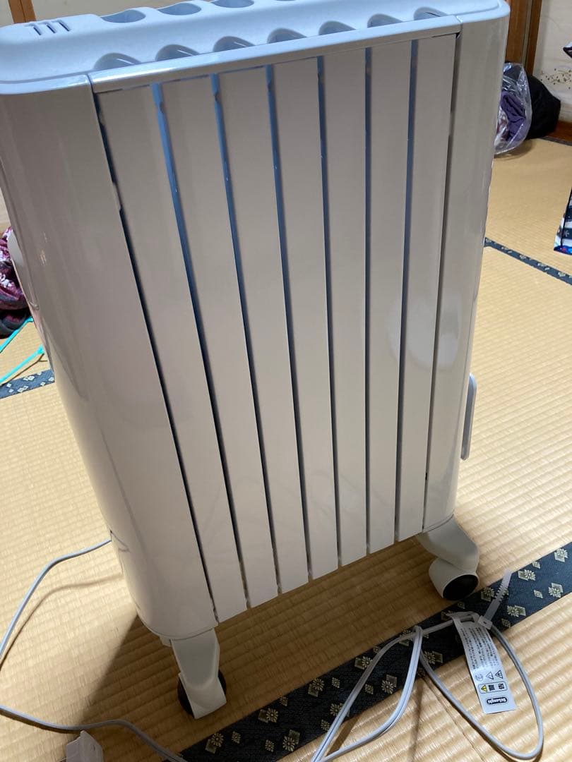 デロンギ　オイルヒーター　RHJ65L0712　8~10畳用