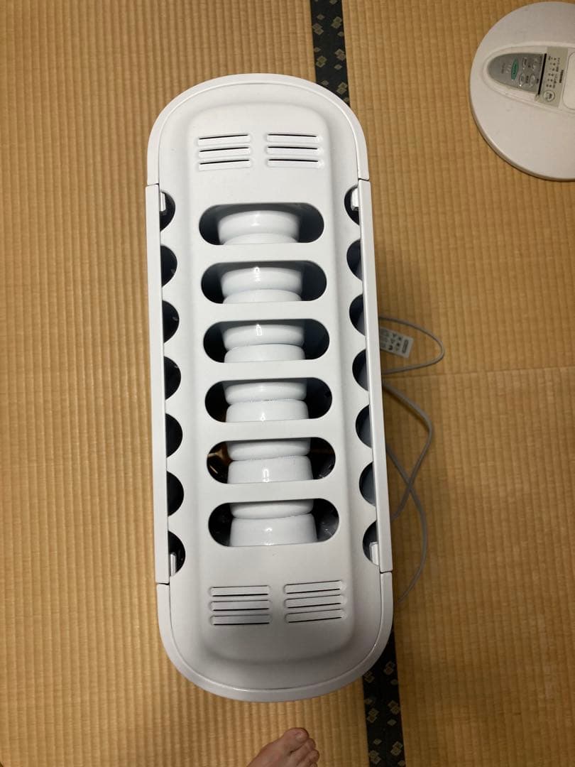 デロンギ　オイルヒーター　RHJ65L0712　8~10畳用