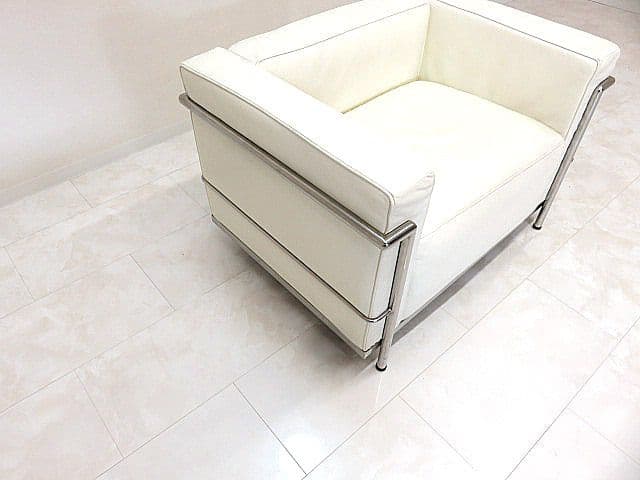 P*a様 リプロダクト品　ル・コルビジェ　「LC3」タイプ　本革張り1人掛けソフ