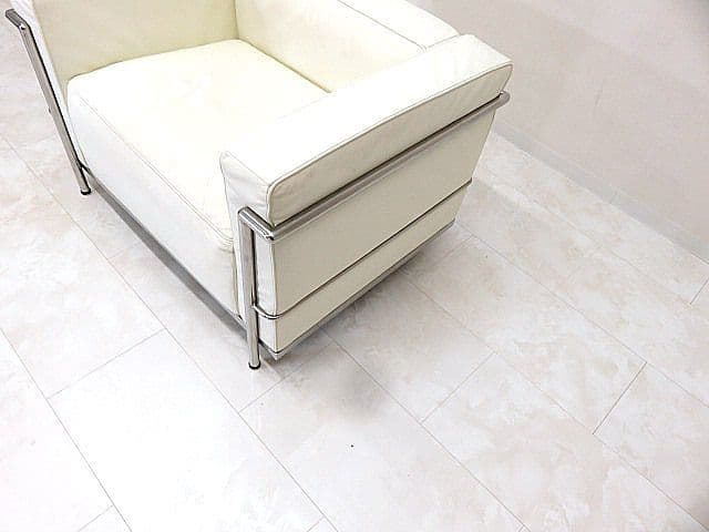 P*a様 リプロダクト品　ル・コルビジェ　「LC3」タイプ　本革張り1人掛けソフ