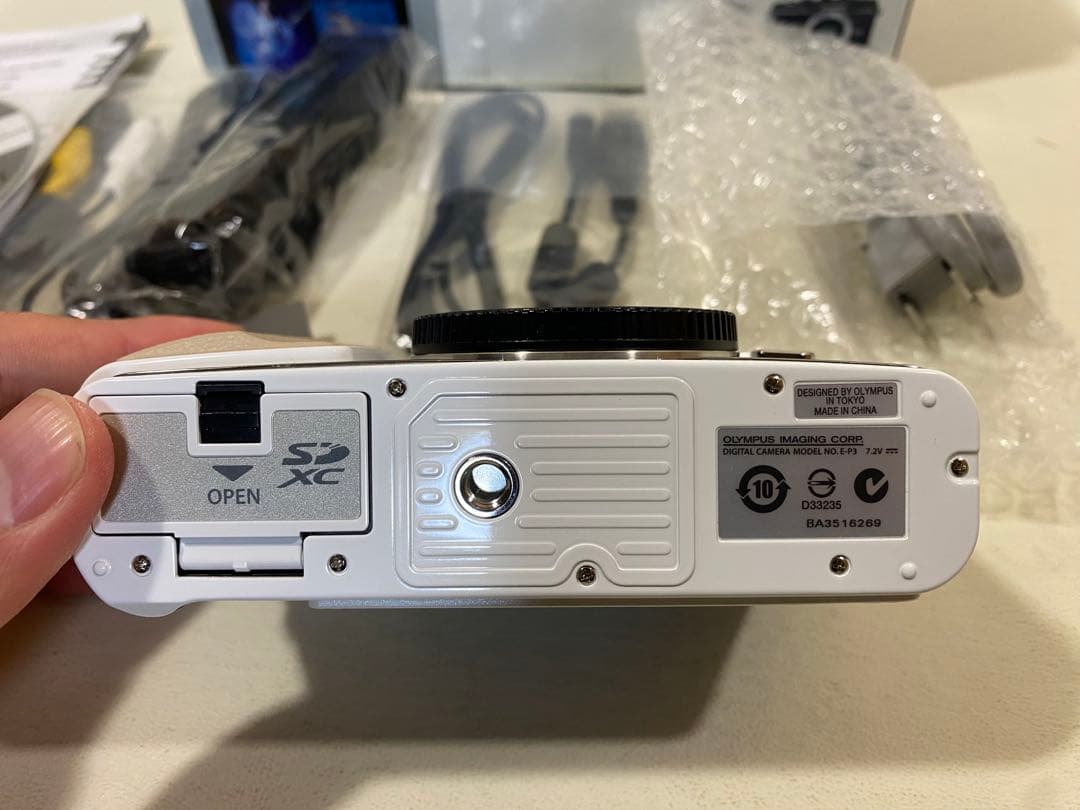 OLYMPUS PEN E-P3 ホワイト　美品